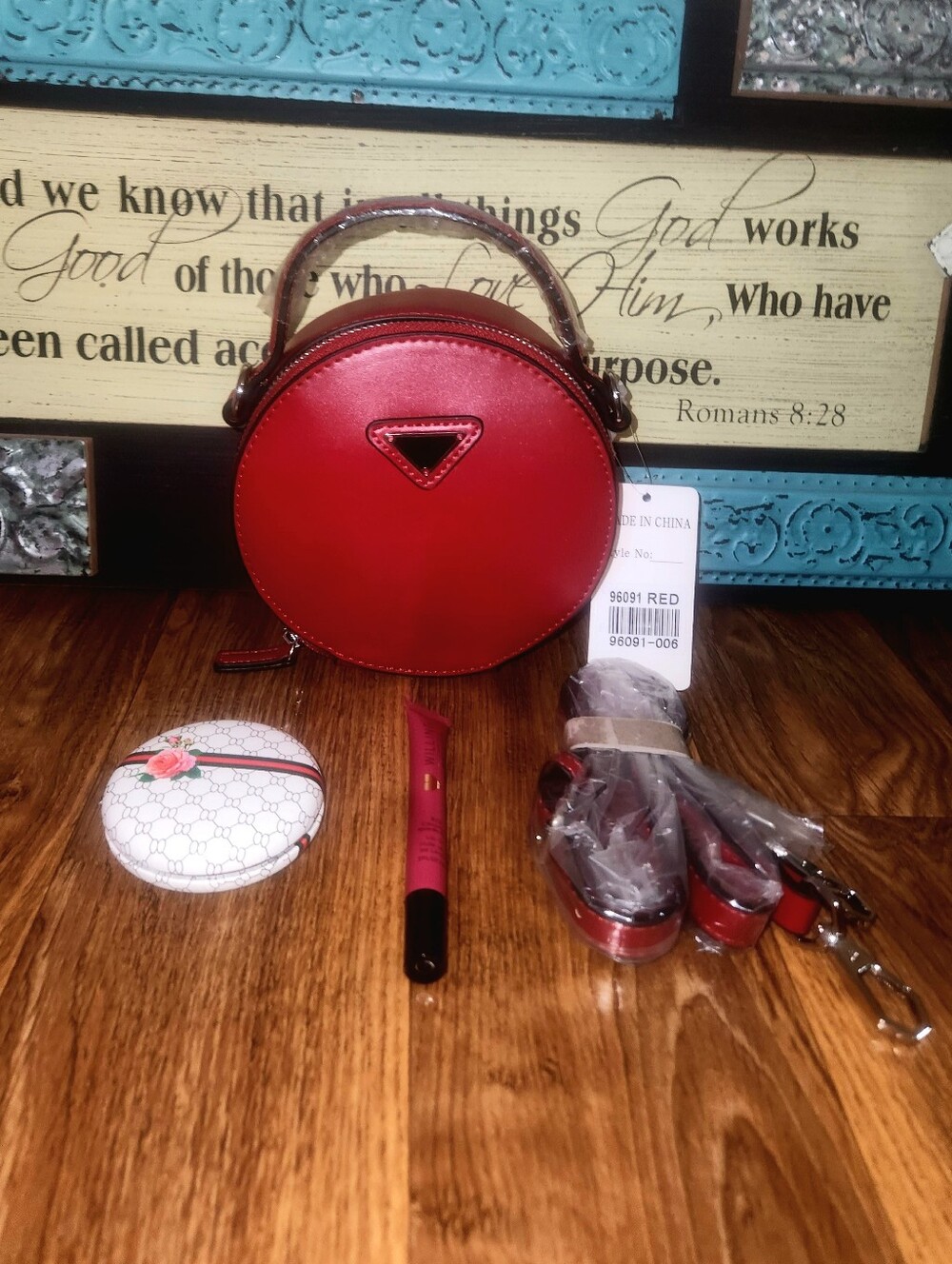 DEEP RED CROSSBODY BEAUTY BUNDLE